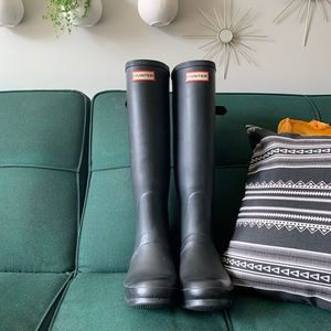 Tall Black Hunter Boots